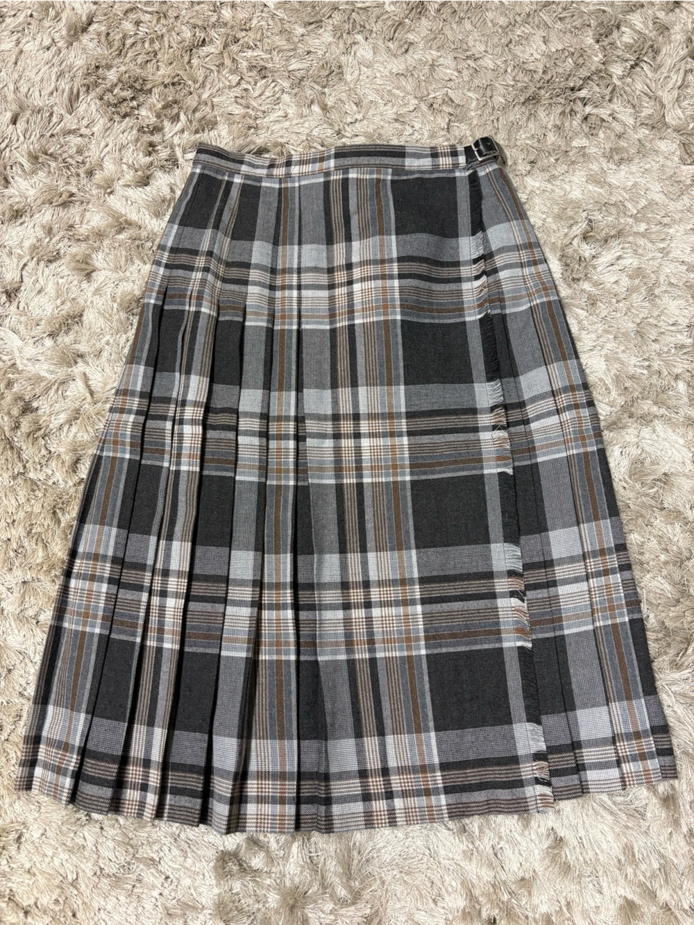 Vintage D’Alliards Plaid Pleated Skirt in Gray, Black & Brown
